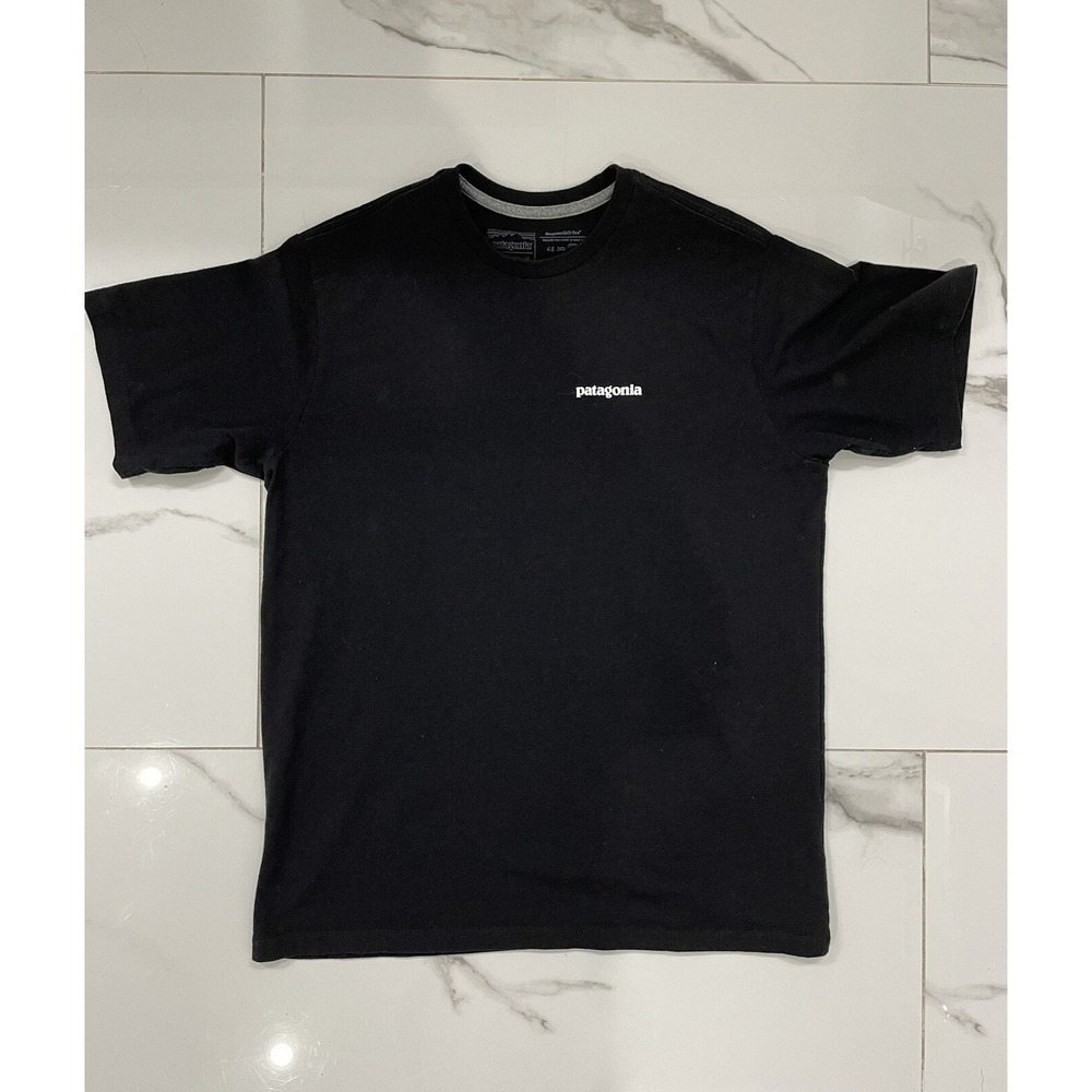 patagonia responsibili-tee Short Sleeve Small Regular Fit Black